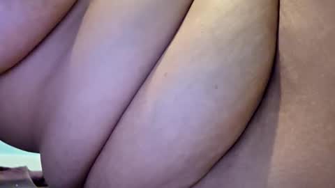 sweetbabe4u27 online show from November 6, 6:58 am