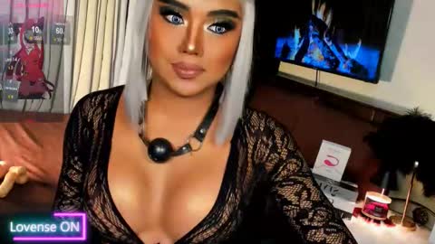 Snapshot of sweetbella118 chatting on November 16, 7:03 am bella online show from November 16, 7:03 am