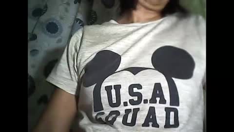 Snapshot of sweetbella24 chatting on June 6, 2:11 pm im anne online show from June 6, 2:11 pm