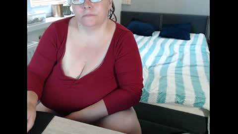 Sweetboobs85h online show from July 1, 2:29 pm