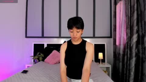 Eva Short hair girl  - Victoria Long red hair online show from May 4, 9:55 pm