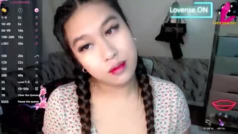 Snapshot of sweetcrizel12 chatting on October 25, 9:20 pm SweetSpicy Chloe online show from October 25, 9:20 pm
