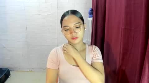 Snapshot of sweetcummer27 chatting on October 12, 10:31 pm SOPHIA online show from October 12, 10:31 pm