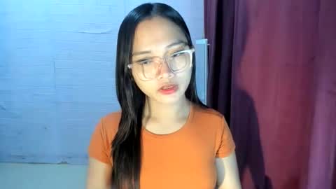 Snapshot of sweetcummer27 chatting on October 15, 10:10 pm SOPHIA online show from October 15, 10:10 pm