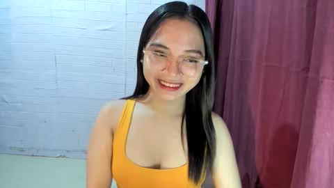 Snapshot of sweetcummer27 chatting on October 27, 12:26 am SOPHIA online show from October 27, 12:26 am