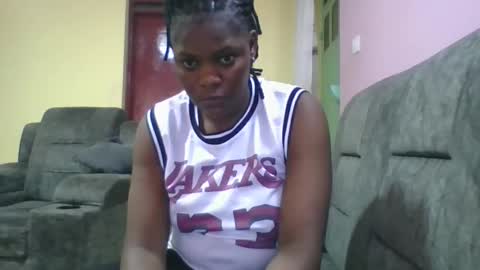 Snapshot of sweetdarkskin chatting on September 29, 8:41 am CLARIS online show from September 29, 8:41 am