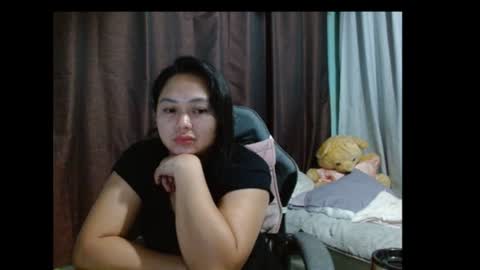 Snapshot of sweetdemurelady chatting on June 9, 6:41 pm Lynn online show from June 9, 6:41 pm