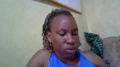 Snapshot of sweetdiva2012 chatting on January 20, 5:04 am sweetdiva2012 online show from January 20, 5:04 am