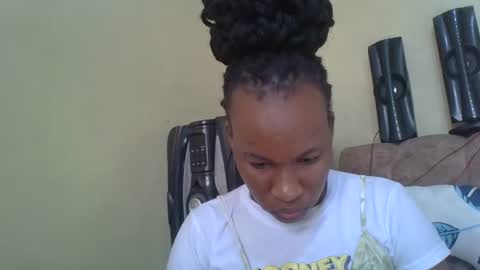 Snapshot of sweetdiva2012 chatting on October 26, 5:24 am sweetdiva2012 online show from October 26, 5:24 am