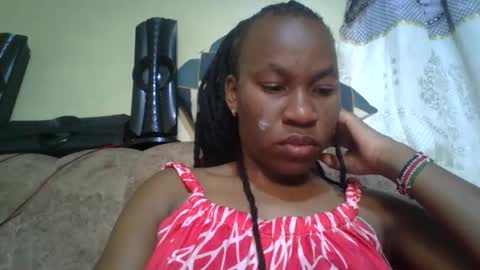 Snapshot of sweetdiva2012 chatting on February 1, 4:11 am sweetdiva2012 online show from February 1, 4:11 am