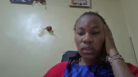 Snapshot of sweetdiva2012 chatting on February 18, 5:25 am sweetdiva2012 online show from February 18, 5:25 am