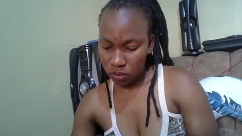 Snapshot of sweetdiva2012 chatting on February 19, 5:03 am sweetdiva2012 online show from February 19, 5:03 am