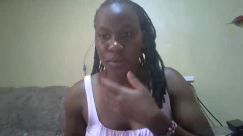 Snapshot of sweetdiva2012 chatting on March 6, 5:48 am sweetdiva2012 online show from March 6, 5:48 am