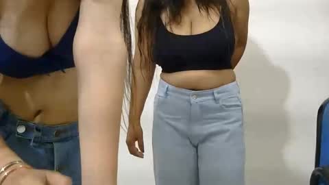 sweetdream220 online show from July 17, 4:52 am