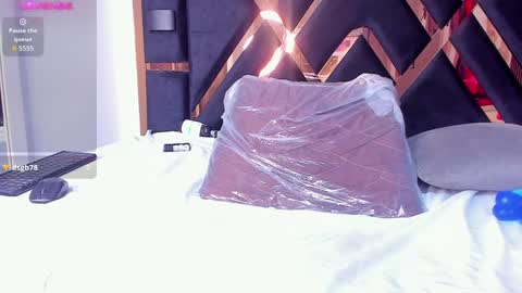 Jimena online show from December 19, 2:13 pm