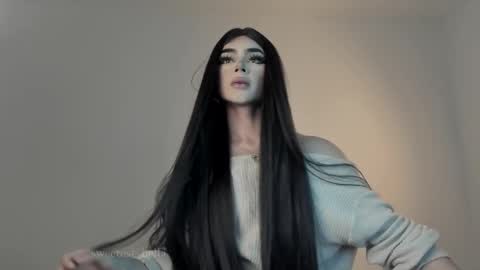 Snapshot of sweetest_bella chatting on March 11, 12:44 am Bella online show from March 11, 12:44 am