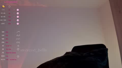 Snapshot of sweetest_bella chatting on September 25, 10:57 pm Bella online show from September 25, 10:57 pm