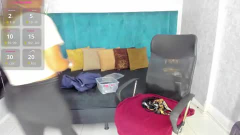 Fabiana online show from June 27, 5:40 pm