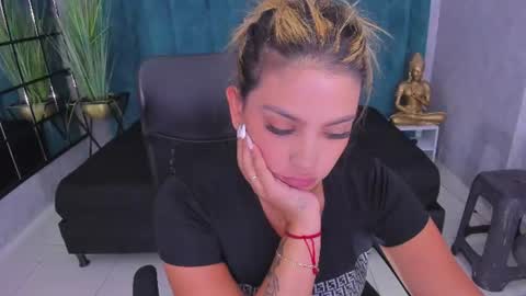 Fabiana online show from June 29, 6:41 pm