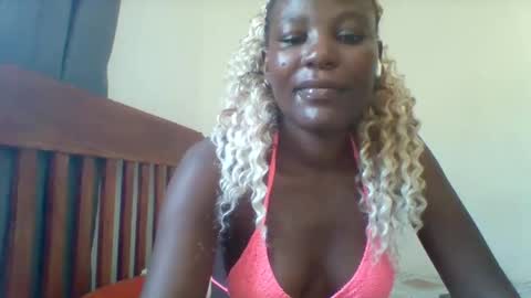sweetfel online show from April 4, 10:35 am