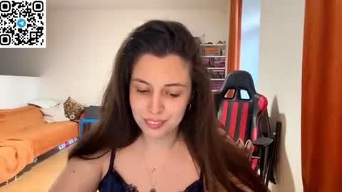 Joanna online show from July 8, 4:00 pm