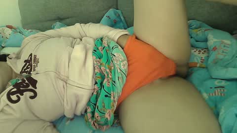 Snapshot of sweetfilipinawet chatting on January 15, 8:58 pm Stacy online show from January 15, 8:58 pm