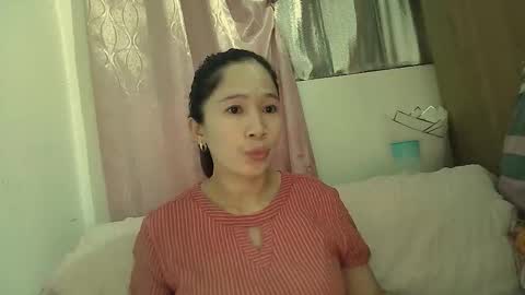 Snapshot of sweetfilipinawet chatting on November 12, 5:57 pm Stacy online show from November 12, 5:57 pm