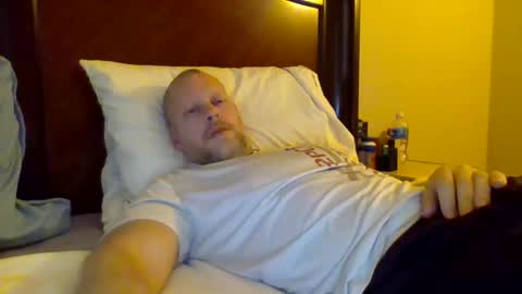 Snapshot of sweetg233 chatting on January 25, 5:19 pm sweetg233 online show from January 25, 5:19 pm