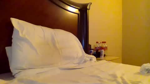 Snapshot of sweetg233 chatting on February 11, 5:50 pm sweetg233 online show from February 11, 5:50 pm