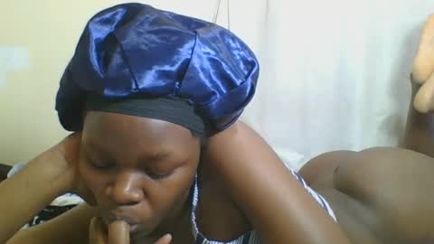 Snapshot of sweetgal2025 chatting on June 24, 8:24 am EUNICE online show from June 24, 8:24 am