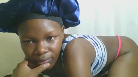 Snapshot of sweetgal2025 chatting on June 25, 5:12 am EUNICE online show from June 25, 5:12 am
