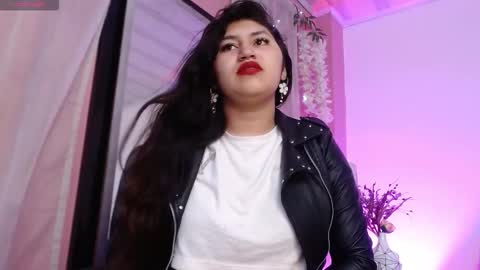 Snapshot of sweetgh_ chatting on September 21, 11:34 am Sweet online show from September 21, 11:34 am