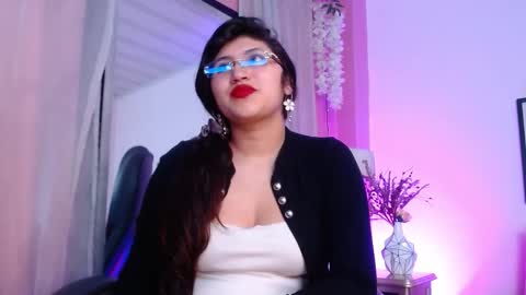 Snapshot of sweetgh_ chatting on September 25, 11:25 am Sweet online show from September 25, 11:25 am