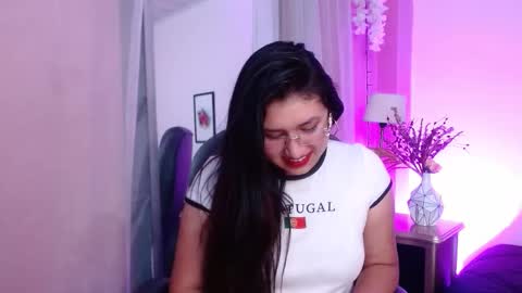 Snapshot of sweetgh_ chatting on October 7, 11:18 am Sweet online show from October 7, 11:18 am