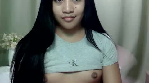 Snapshot of sweetgirly_jessa chatting on March 15, 11:11 pm sweetgirly_jessa online show from March 15, 11:11 pm