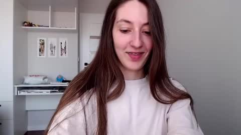 Emma  online show from May 1, 11:48 am