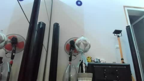 Snapshot of sweetheart_loves chatting on May 20, 9:59 am Christine online show from May 20, 9:59 am