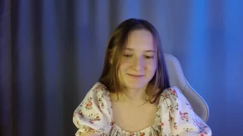 Snapshot of sweetie_lover chatting on November 28, 7:49 pm Annie online show from November 28, 7:49 pm