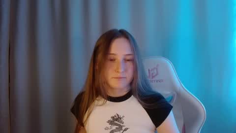 Annie online show from June 4, 8:59 pm
