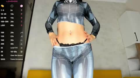 Snapshot of sweetie_peach_ chatting on October 31, 4:02 am sweetie_peach_ online show from October 31, 4:02 am