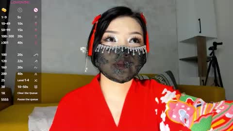 Snapshot of sweetie_peach_ chatting on November 3, 4:47 am sweetie_peach_ online show from November 3, 4:47 am