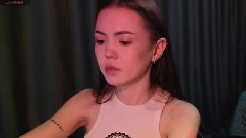 Snapshot of sweetieee_kira chatting on May 14, 3:24 am sweetieee_kira online show from May 14, 3:24 am