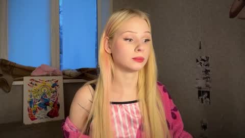 Snapshot of sweetielis chatting on December 22, 11:22 am sweetie Lisa3 online show from December 22, 11:22 am