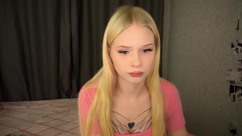 Snapshot of sweetielis chatting on January 14, 3:15 pm sweetie Lisa3 online show from January 14, 3:15 pm