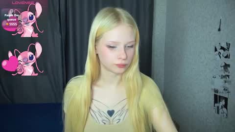 Snapshot of sweetielis chatting on February 11, 7:38 pm sweetie Lisa3 online show from February 11, 7:38 pm
