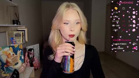 Snapshot of sweetielis chatting on September 25, 2:32 pm sweetie Lisa3 online show from September 25, 2:32 pm