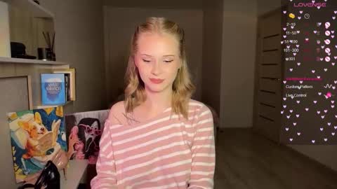 Snapshot of sweetielis chatting on October 19, 3:56 pm sweetie Lisa3 online show from October 19, 3:56 pm