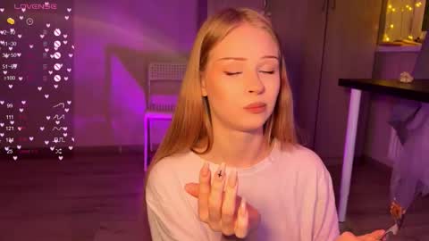 sweetie Lisa3 online show from February 13, 6:48 pm