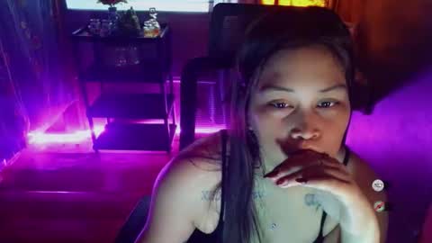 Snapshot of sweetjynn1995 chatting on May 13, 3:37 am Sweet Jynn95 online show from May 13, 3:37 am