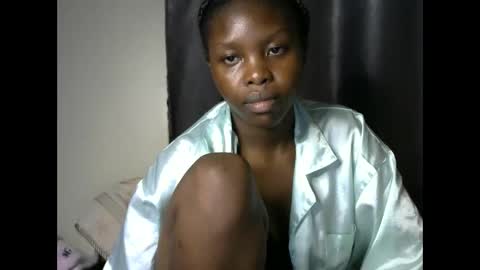 sweetkirrie online show from June 4, 9:54 pm